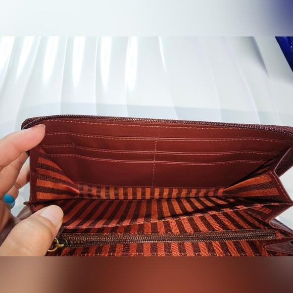 Polynesian Tattoo Leather Zip Wallet - Picture 7 of 11